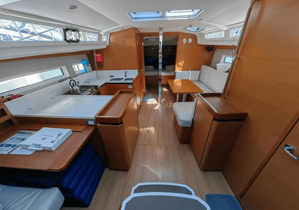 Sun Odyssey 440 - 4