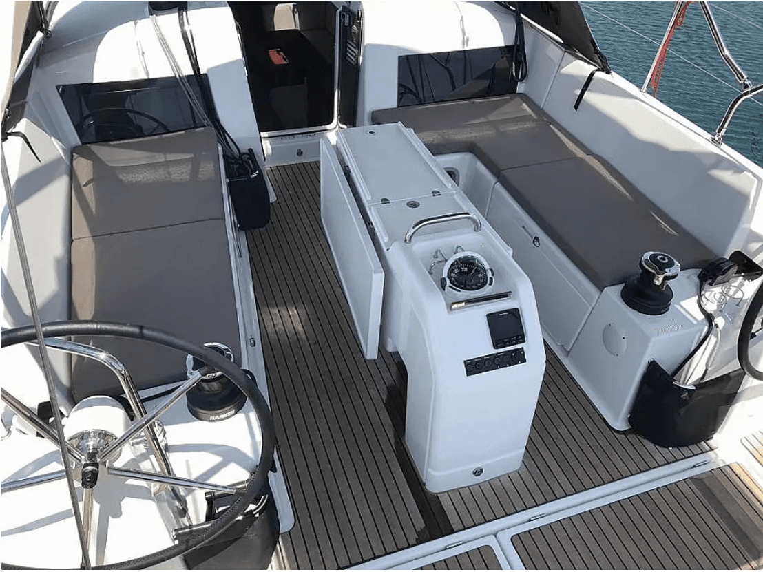 Sun Odyssey 440 - 3