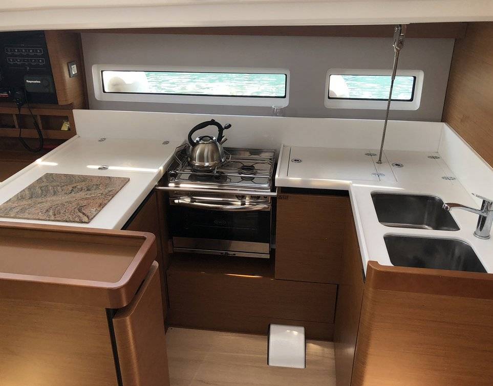 Sun Odyssey 440 - 4
