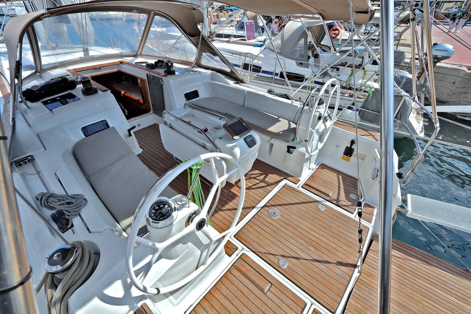 Sun Odyssey 479 - 4