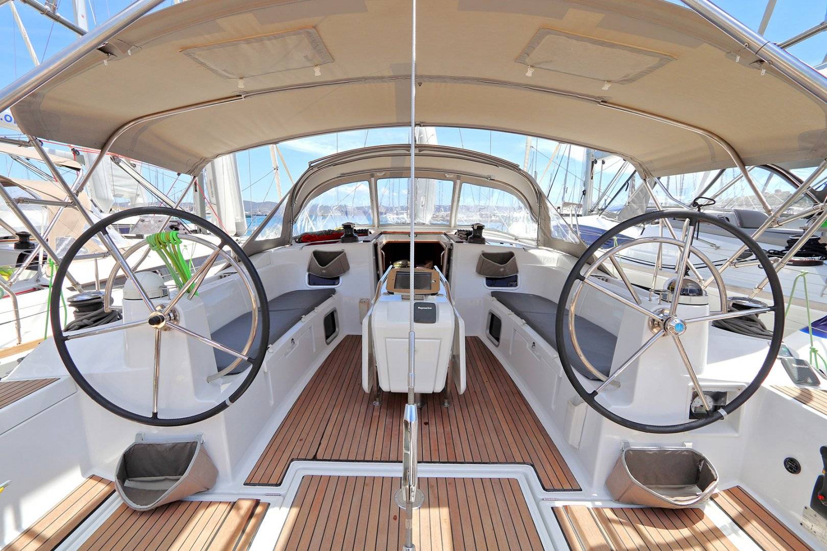 Sun Odyssey 509 - 3