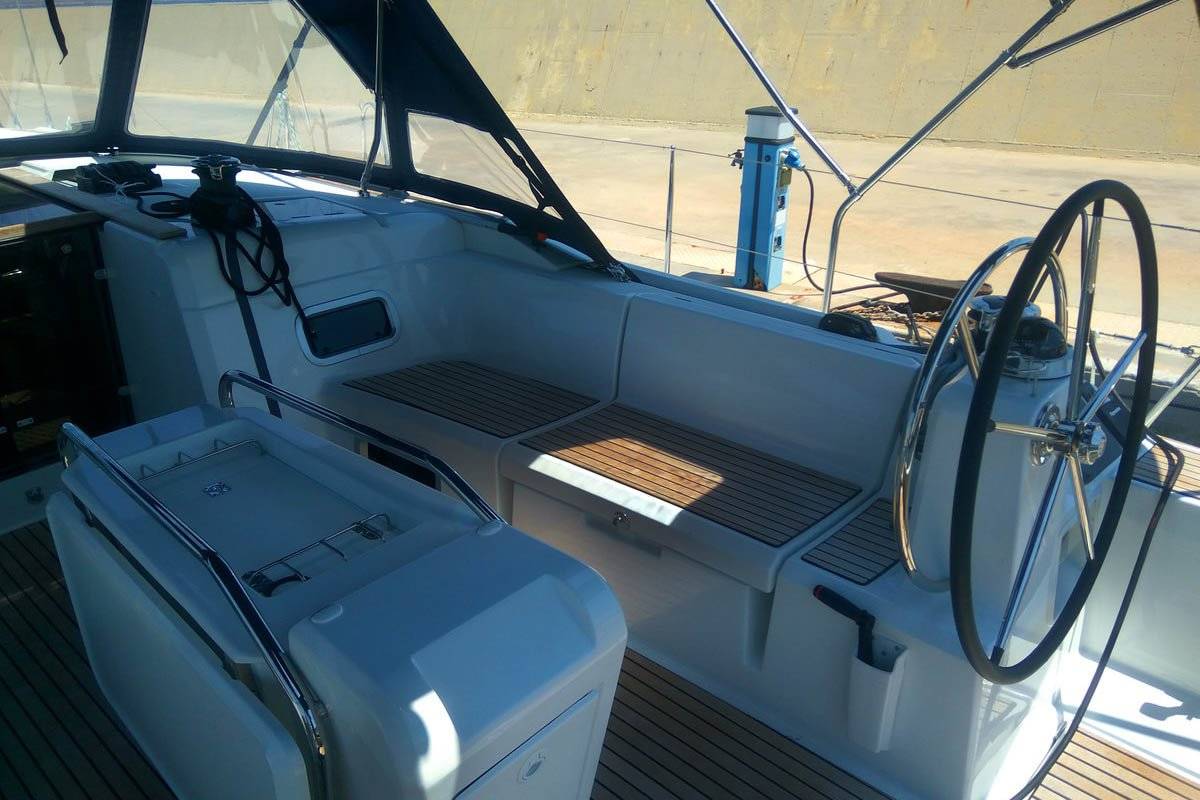 Sun Odyssey 519 - 4