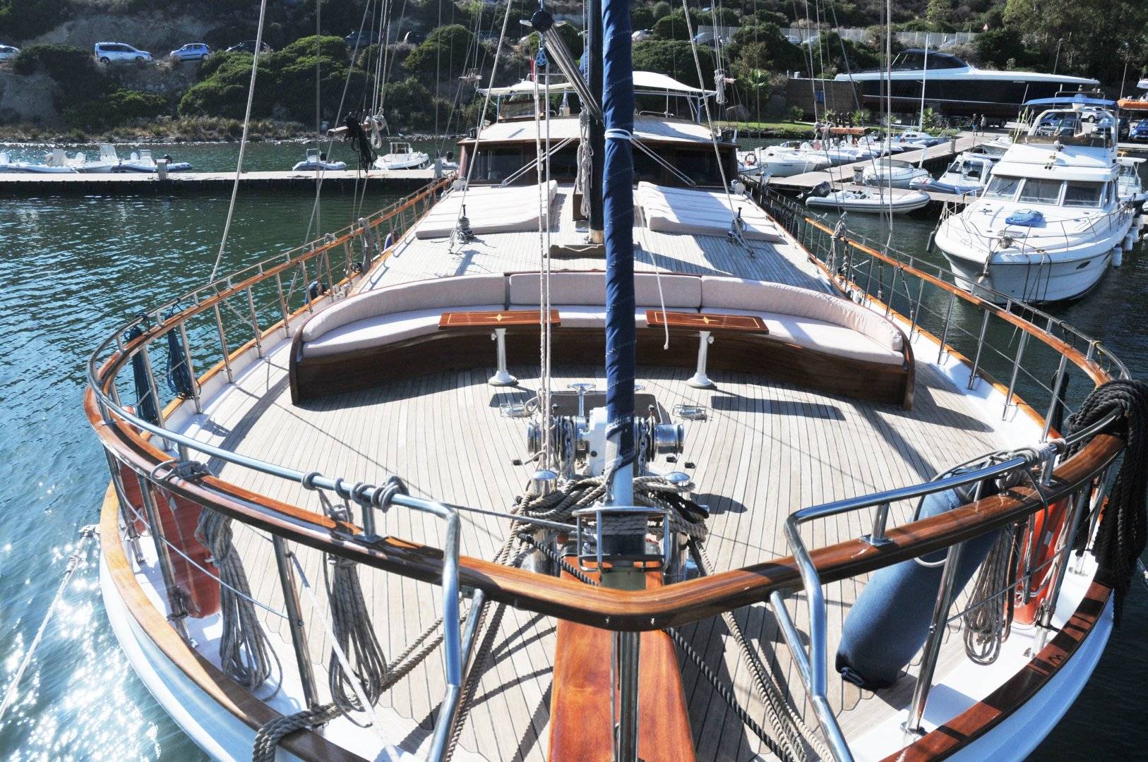 Elianora - 3