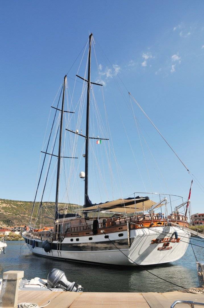 Elianora - 2