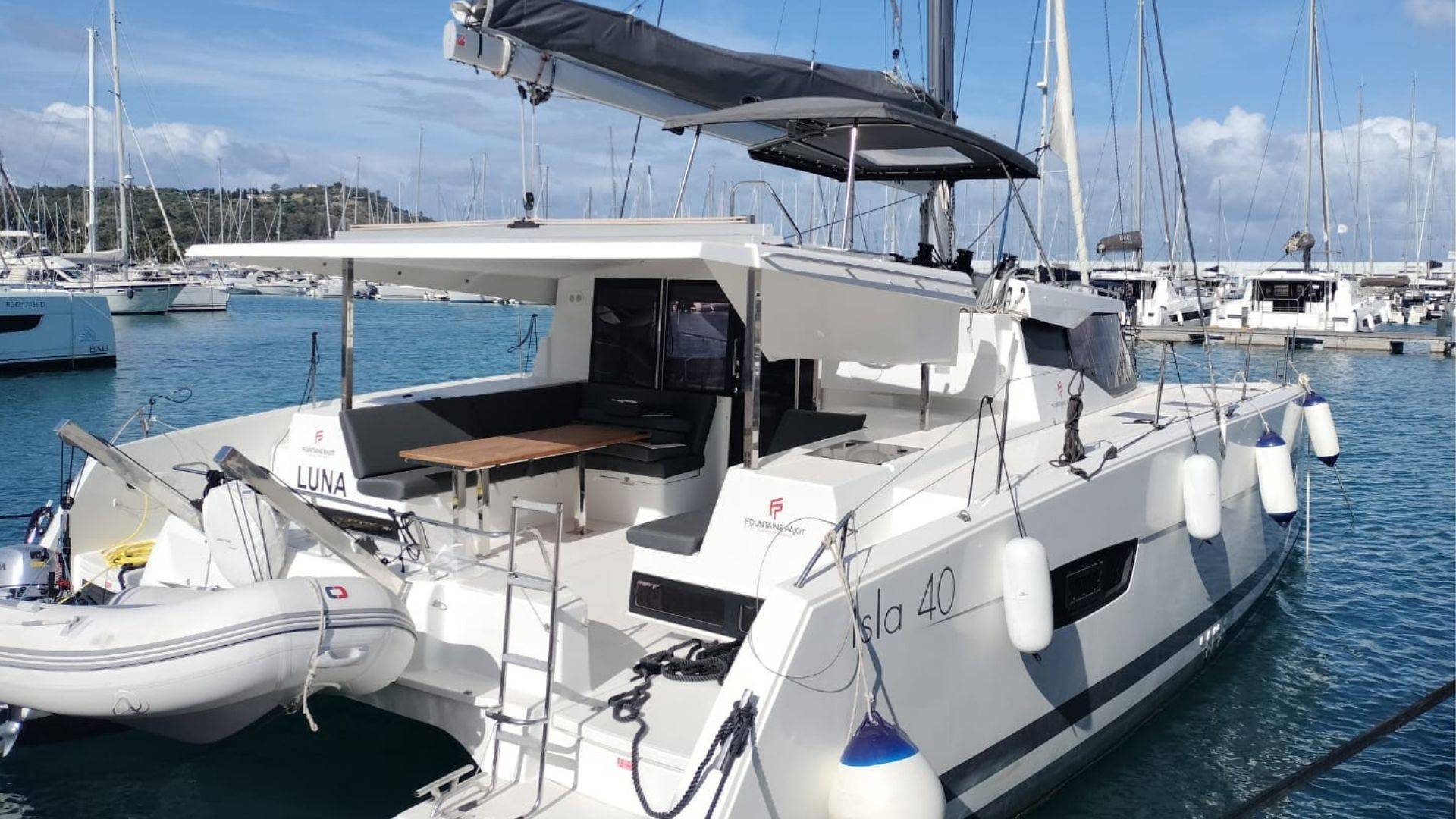 Isla 40
