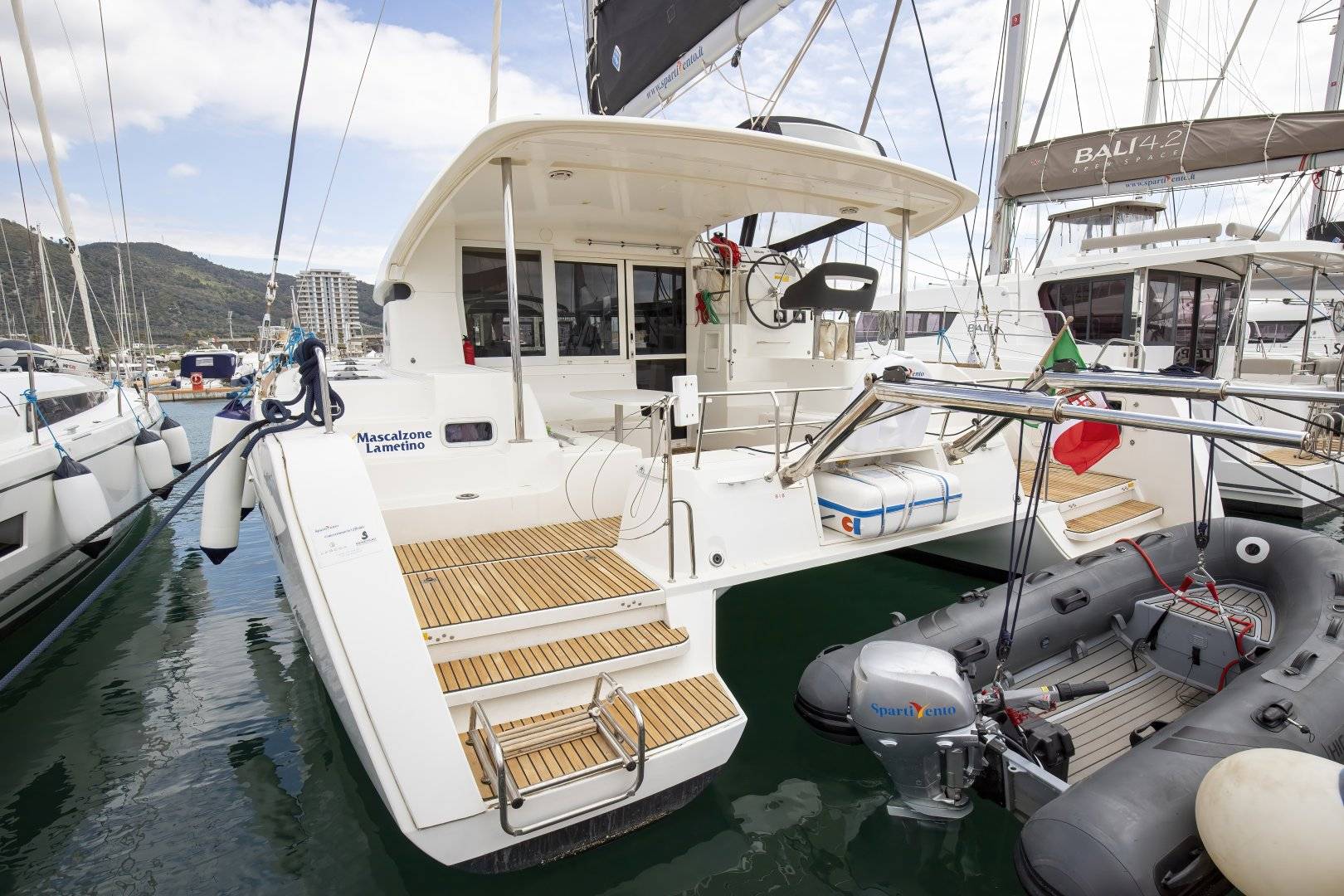 Lagoon 40