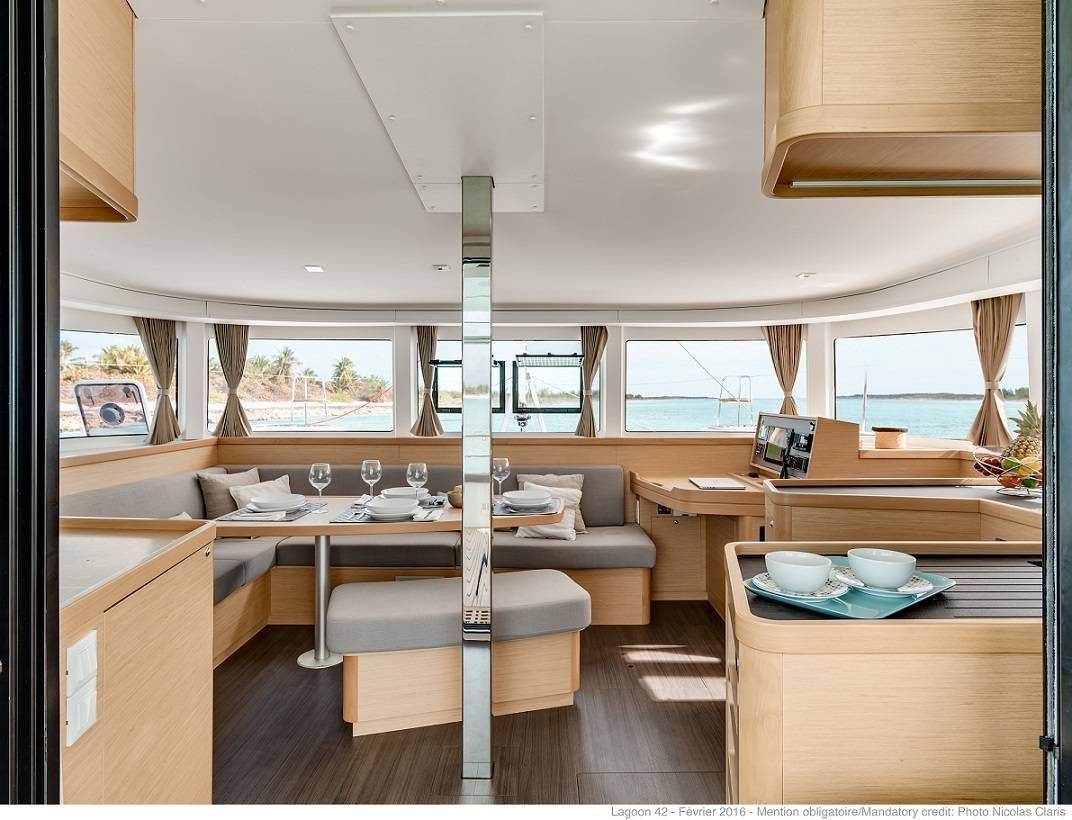 Lagoon 42 - 3