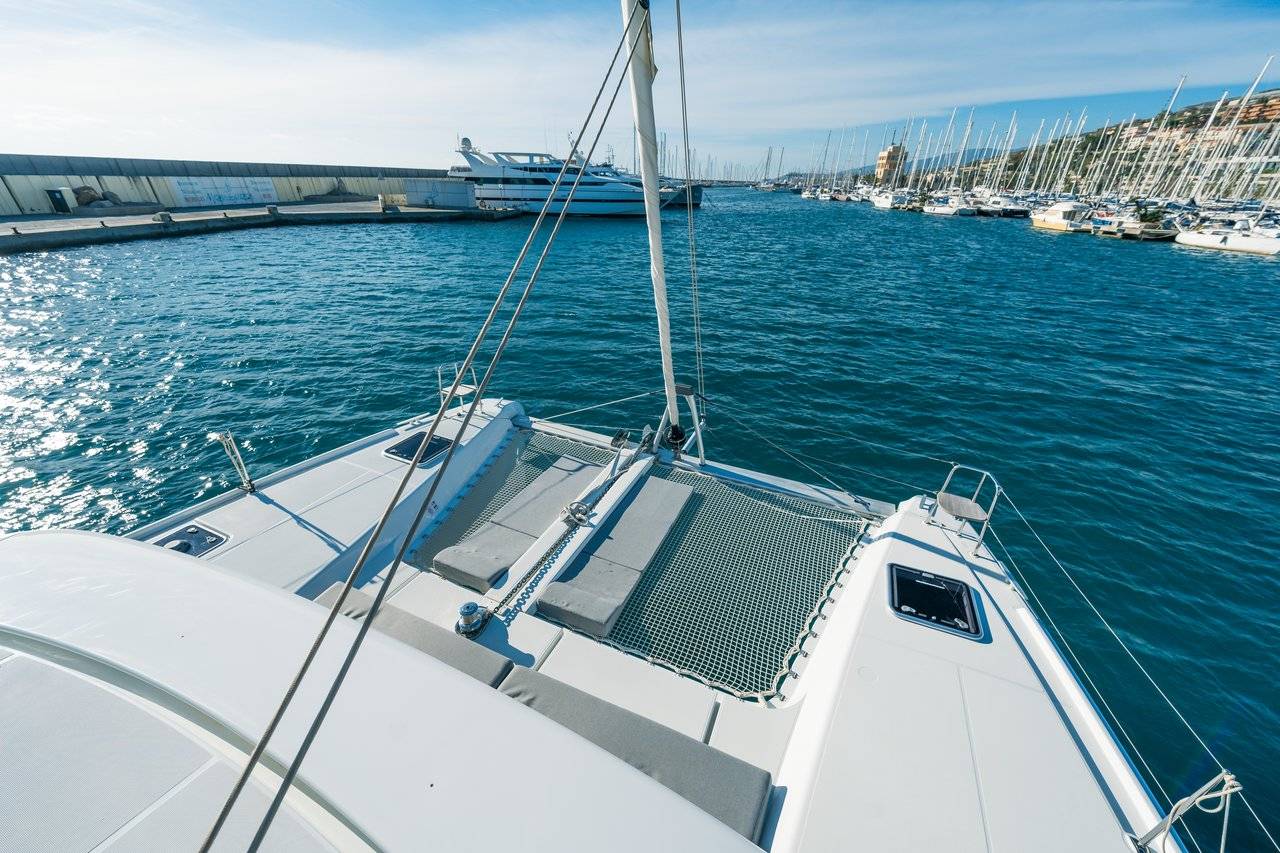 Lagoon 42 - 4