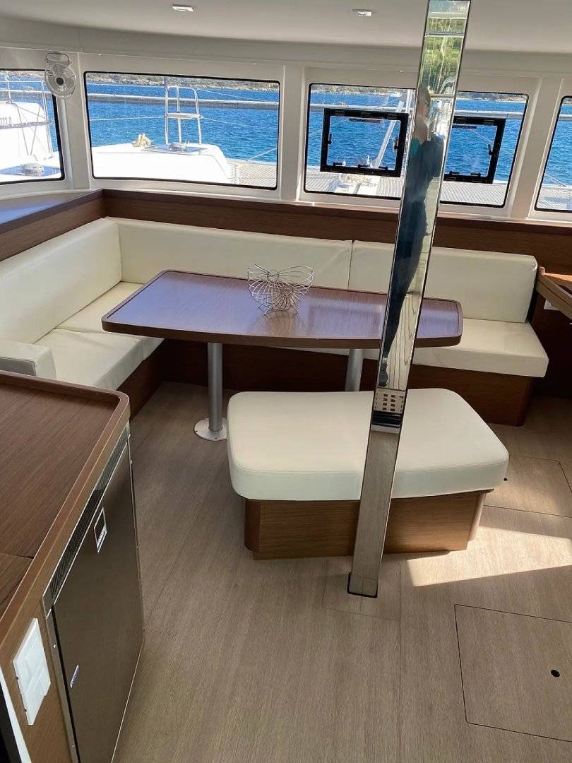 Lagoon 42 - 5