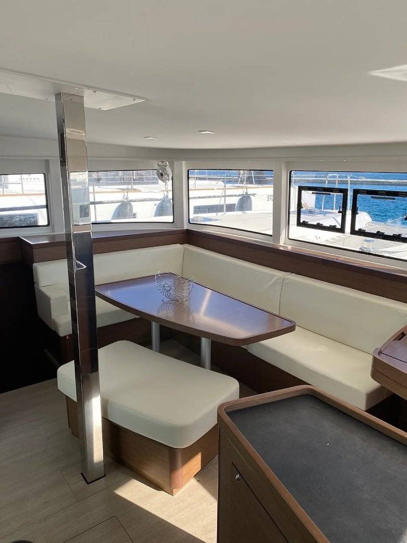 Lagoon 42 - 4