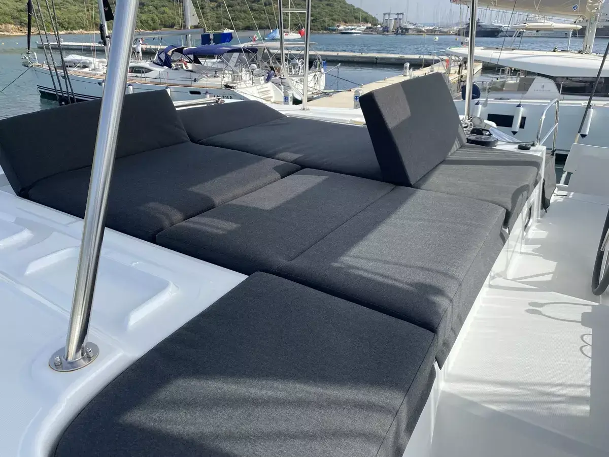 Lagoon 42 - 4