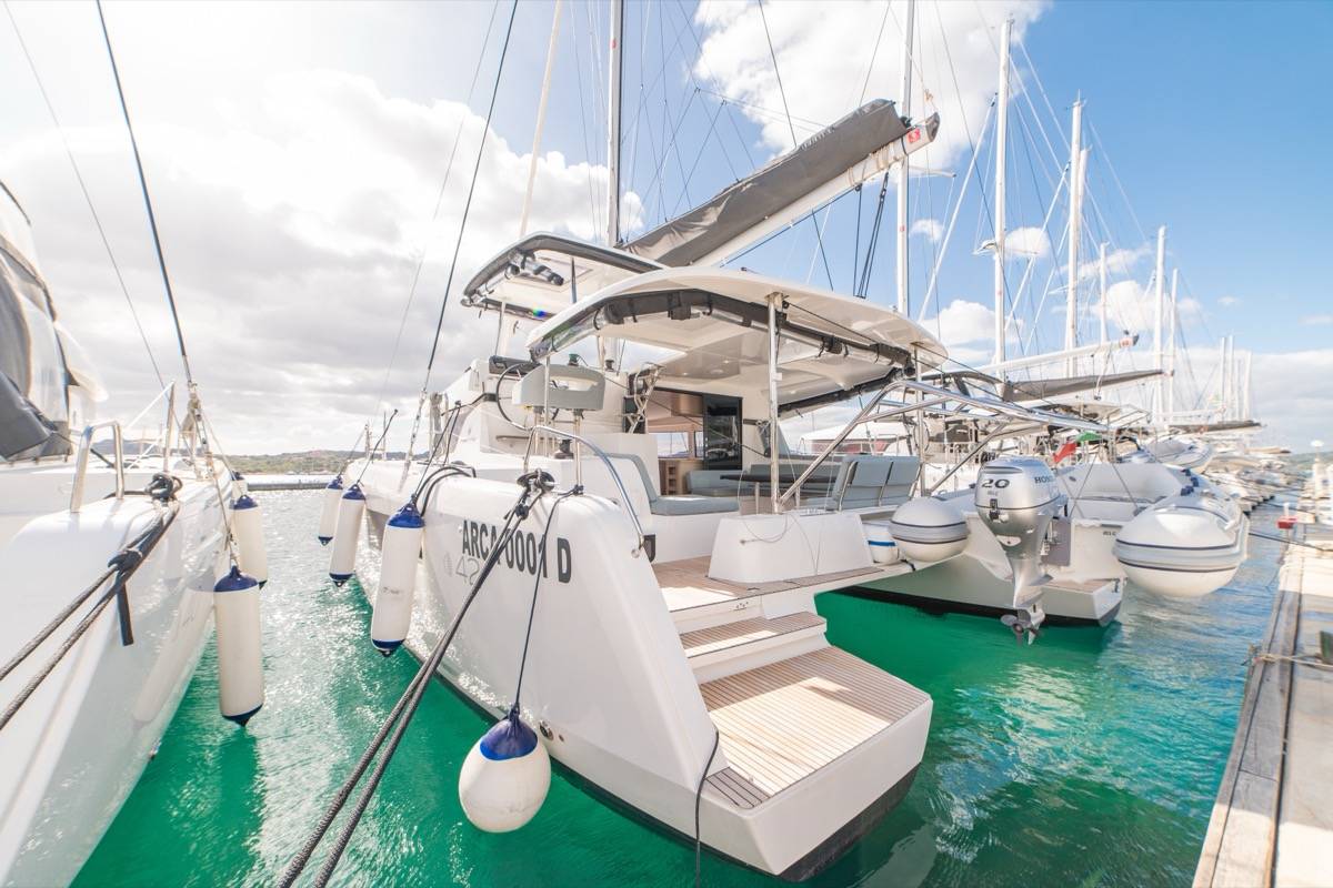 Lagoon 42