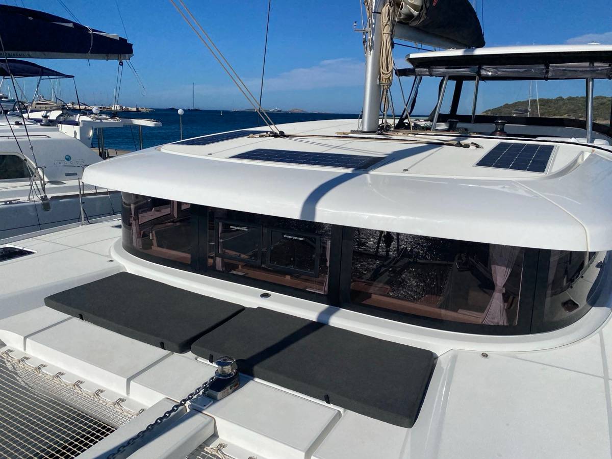 Lagoon 42
