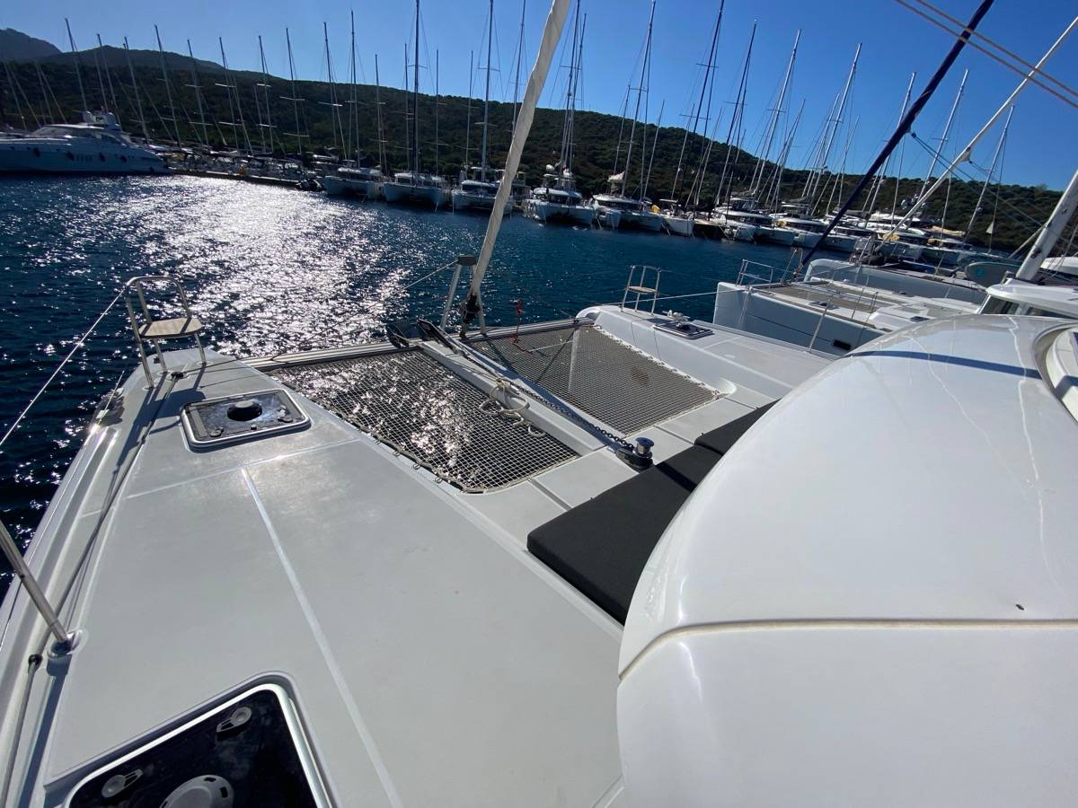 Lagoon 42 - 4