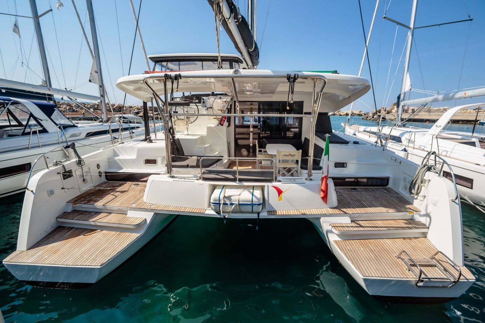 Lagoon 42 - 2