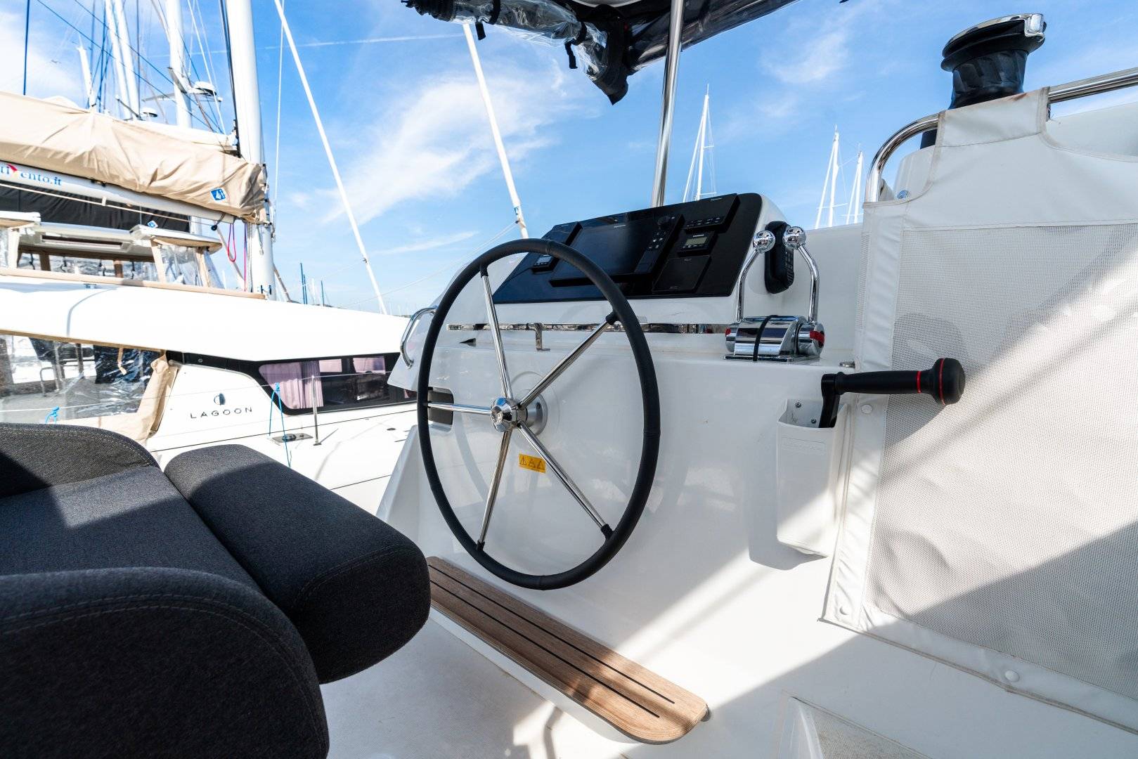 Lagoon 42 - 4