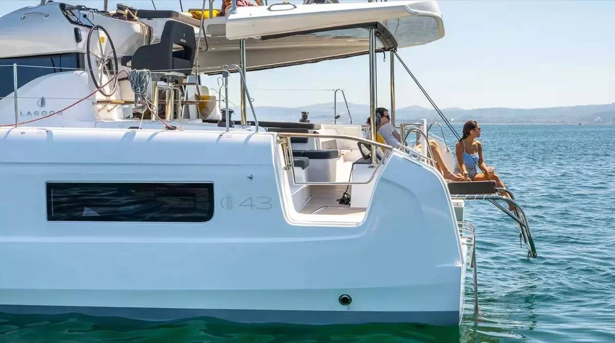Lagoon 43 - 3