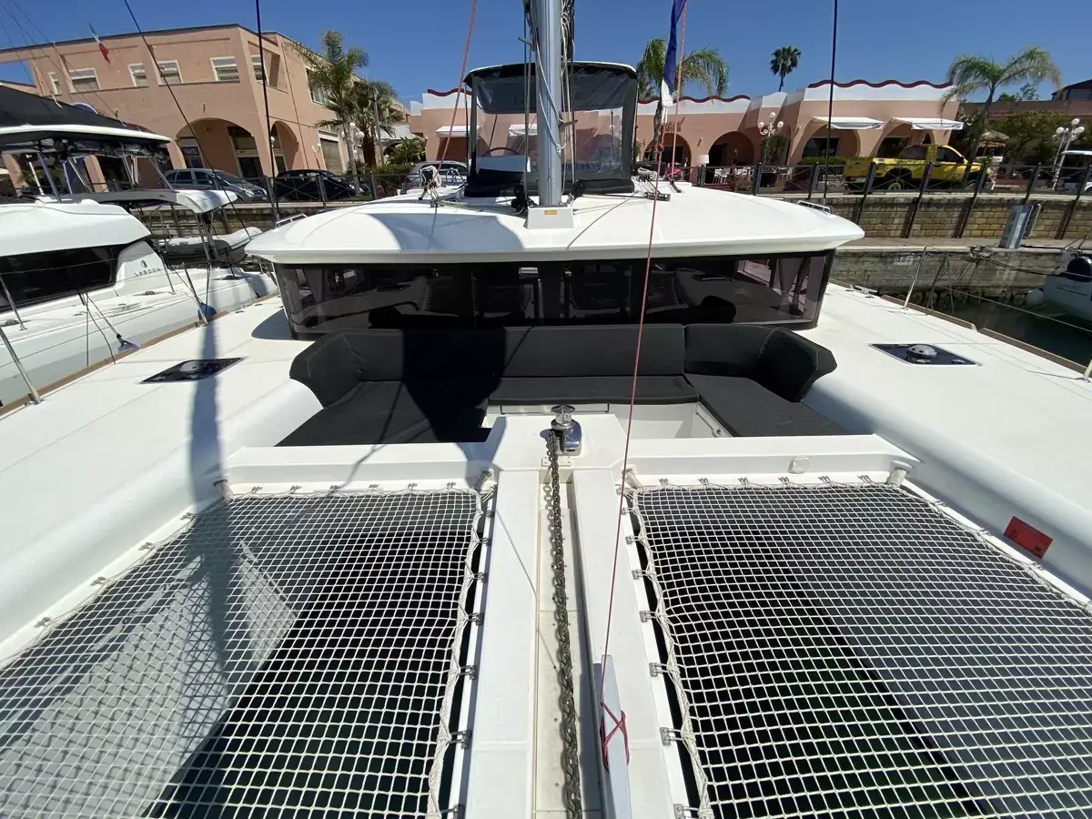 Lagoon 450 F