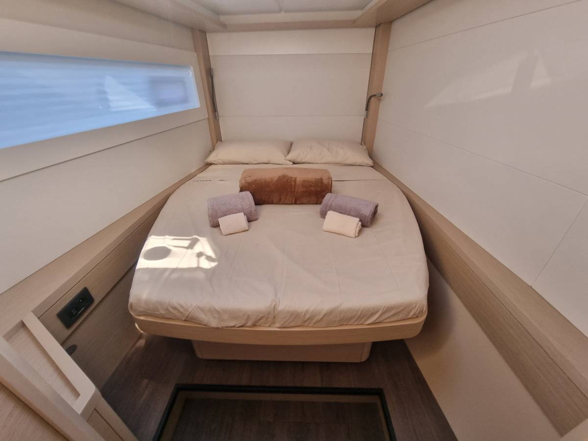Lagoon 46 - 5