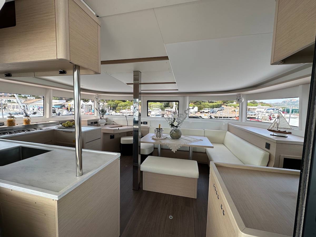 Lagoon 46 - 3