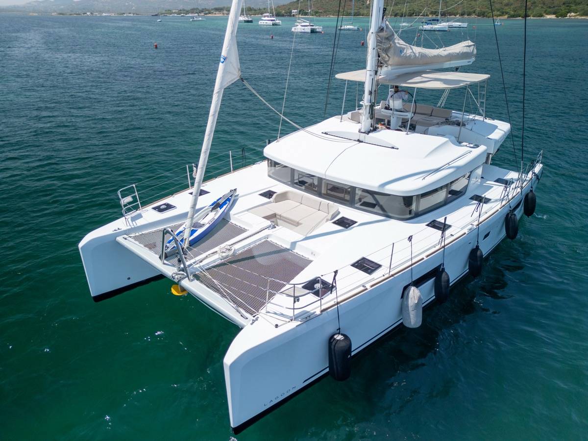 Lagoon 52 Fly - 4