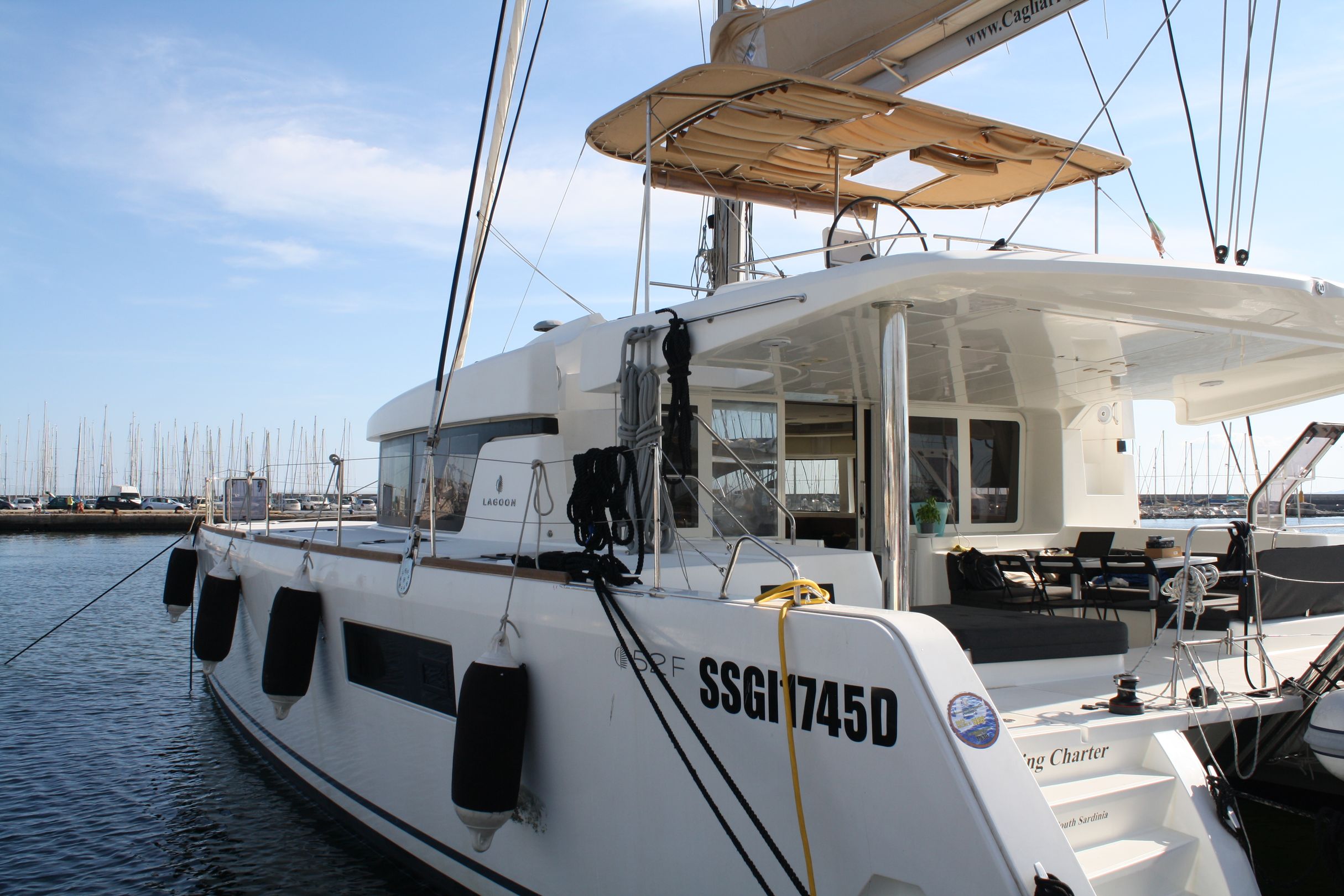 Lagoon 52 Fly - 4