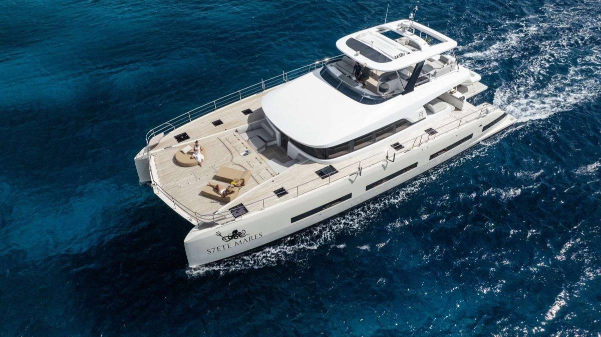 Lagoon Seventy 8 - 2
