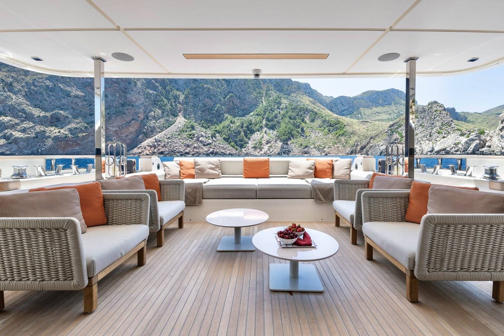 Navetta 33 Custom Line - 4
