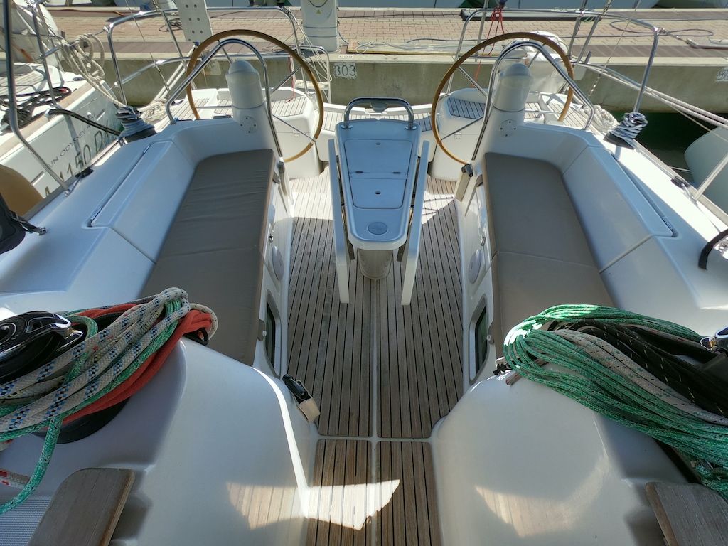 Sun Odyssey 39i - 5
