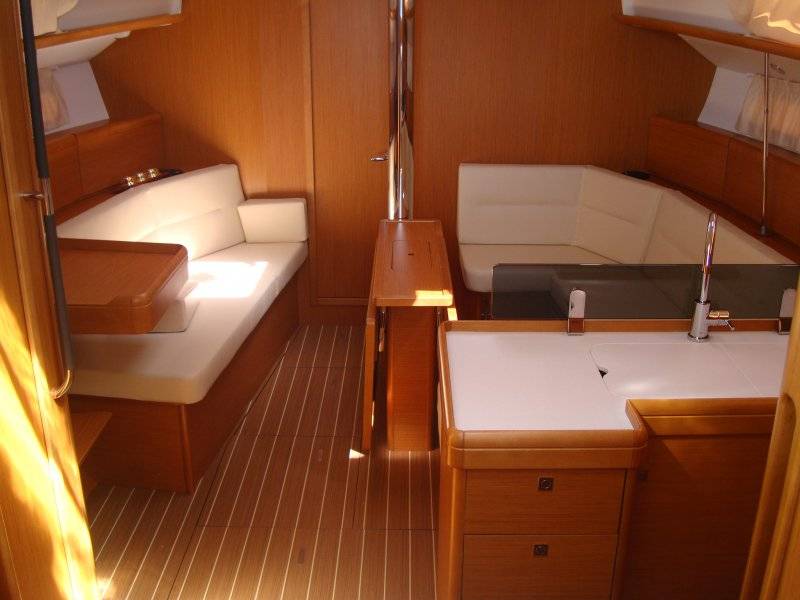 Sun Odyssey 42i - 5
