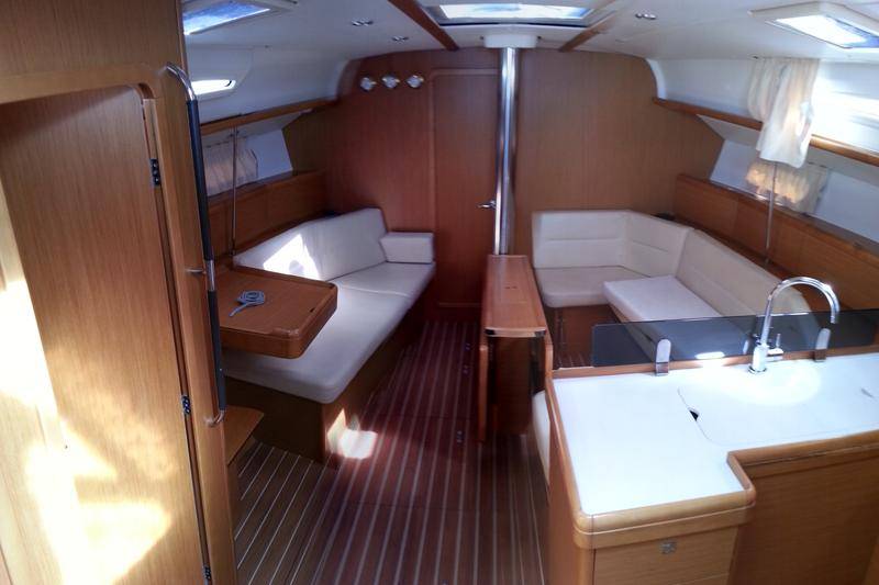Sun Odyssey 42i Performance - 3