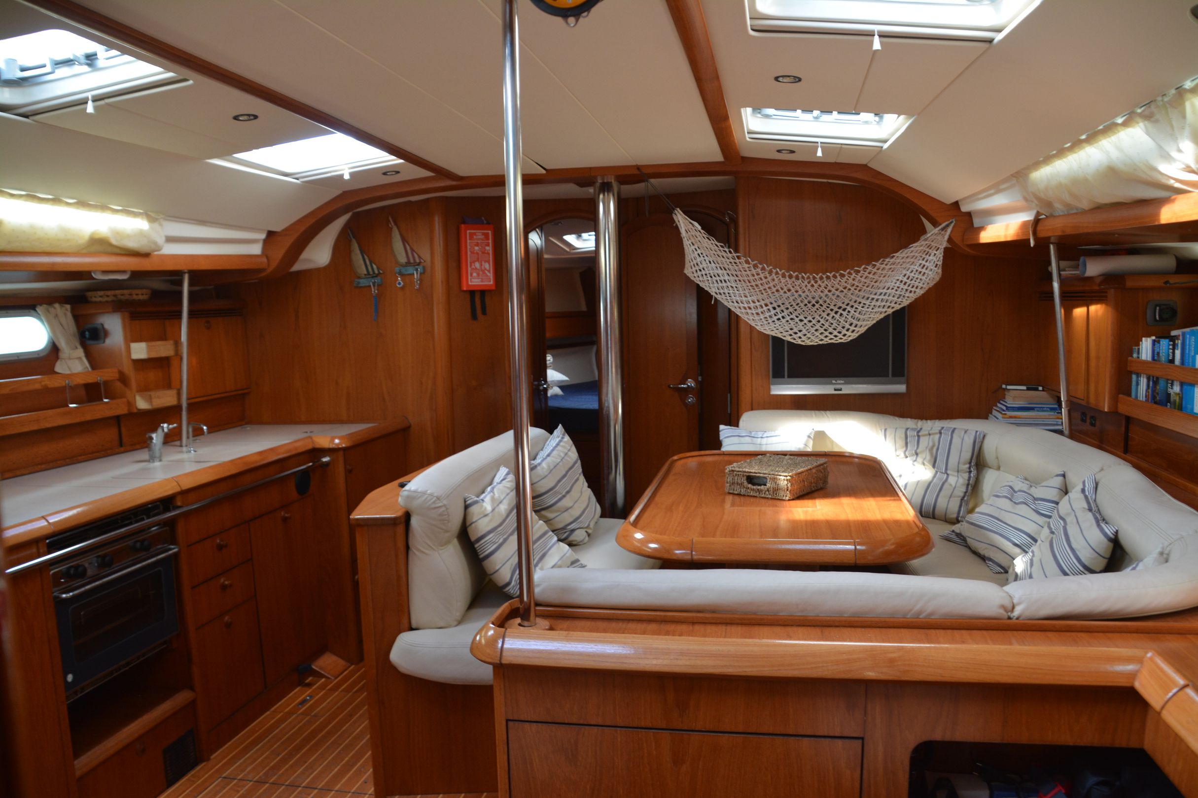 Jeanneau 494 - 3