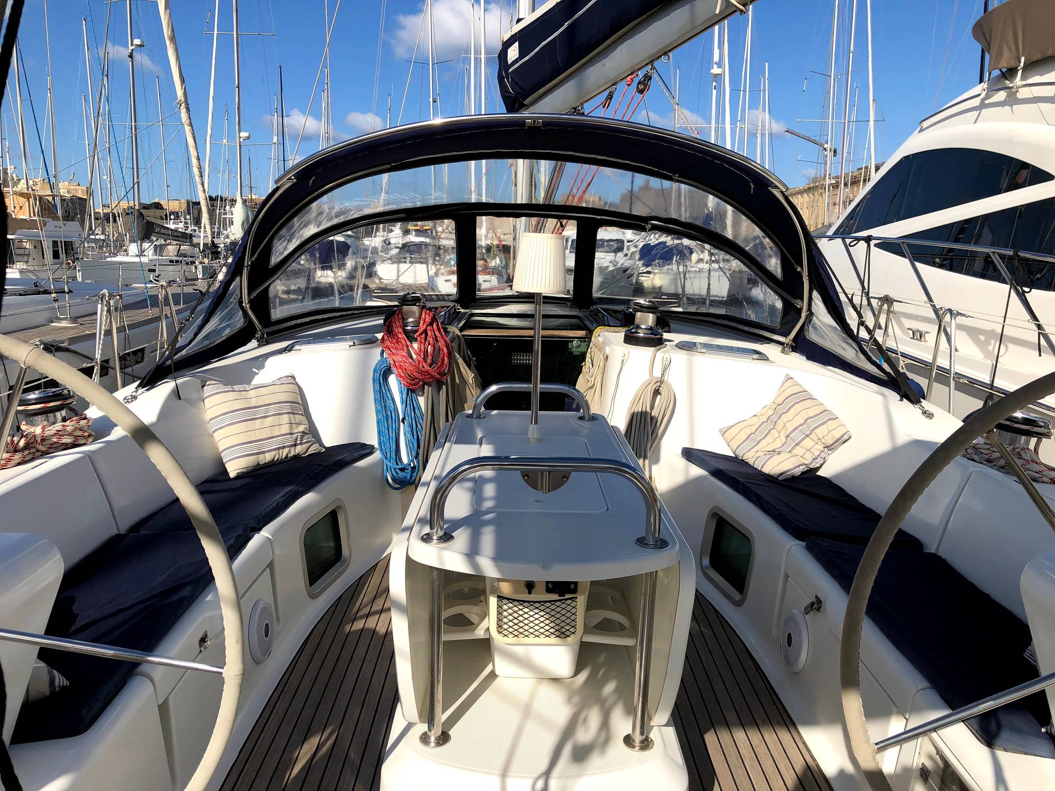 Jeanneau 494