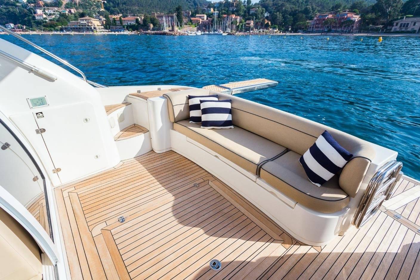 Sealine F42-5 - 3