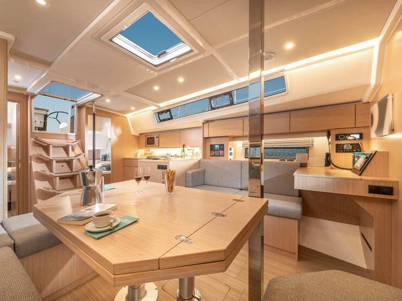 Bavaria 42 Cruiser - 2