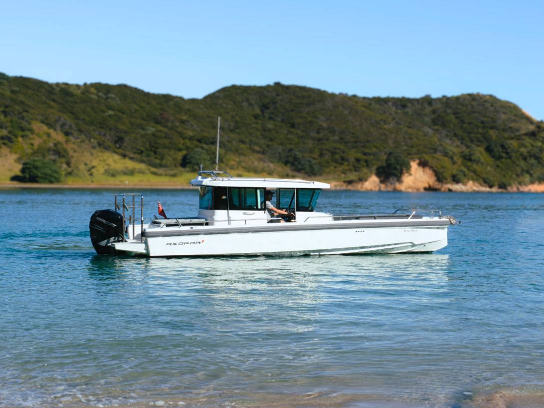 Axopar 28 Cabin