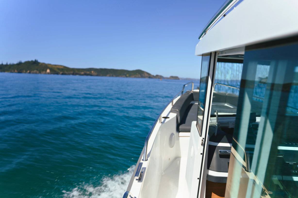 Axopar 28 Cabin - 4