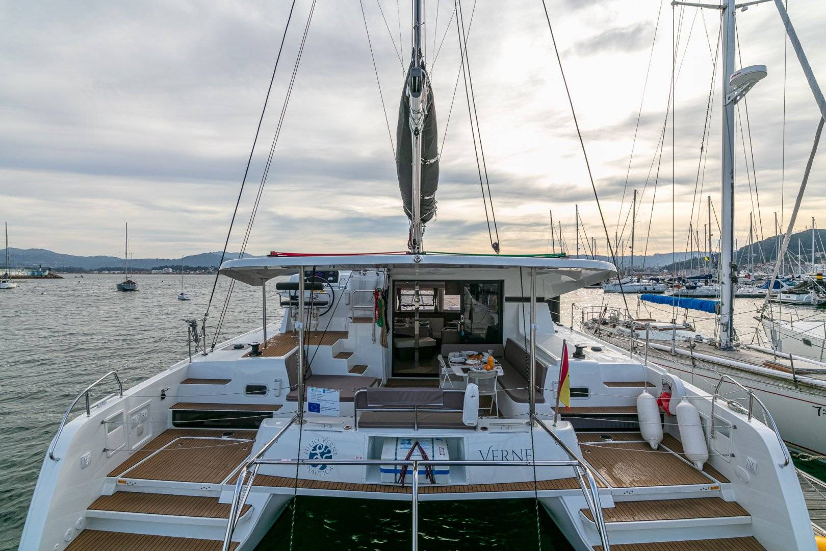 Lagoon 42 - 4