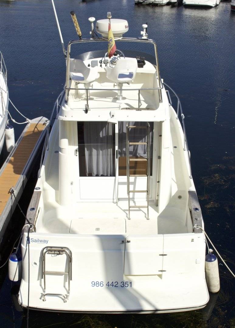 Rodman 870 Fly - 5