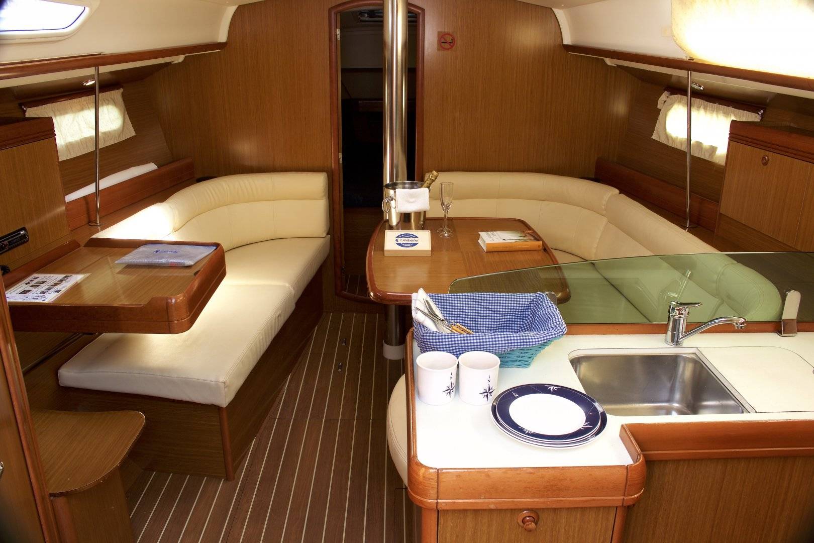 Sun Odyssey 39i - 3