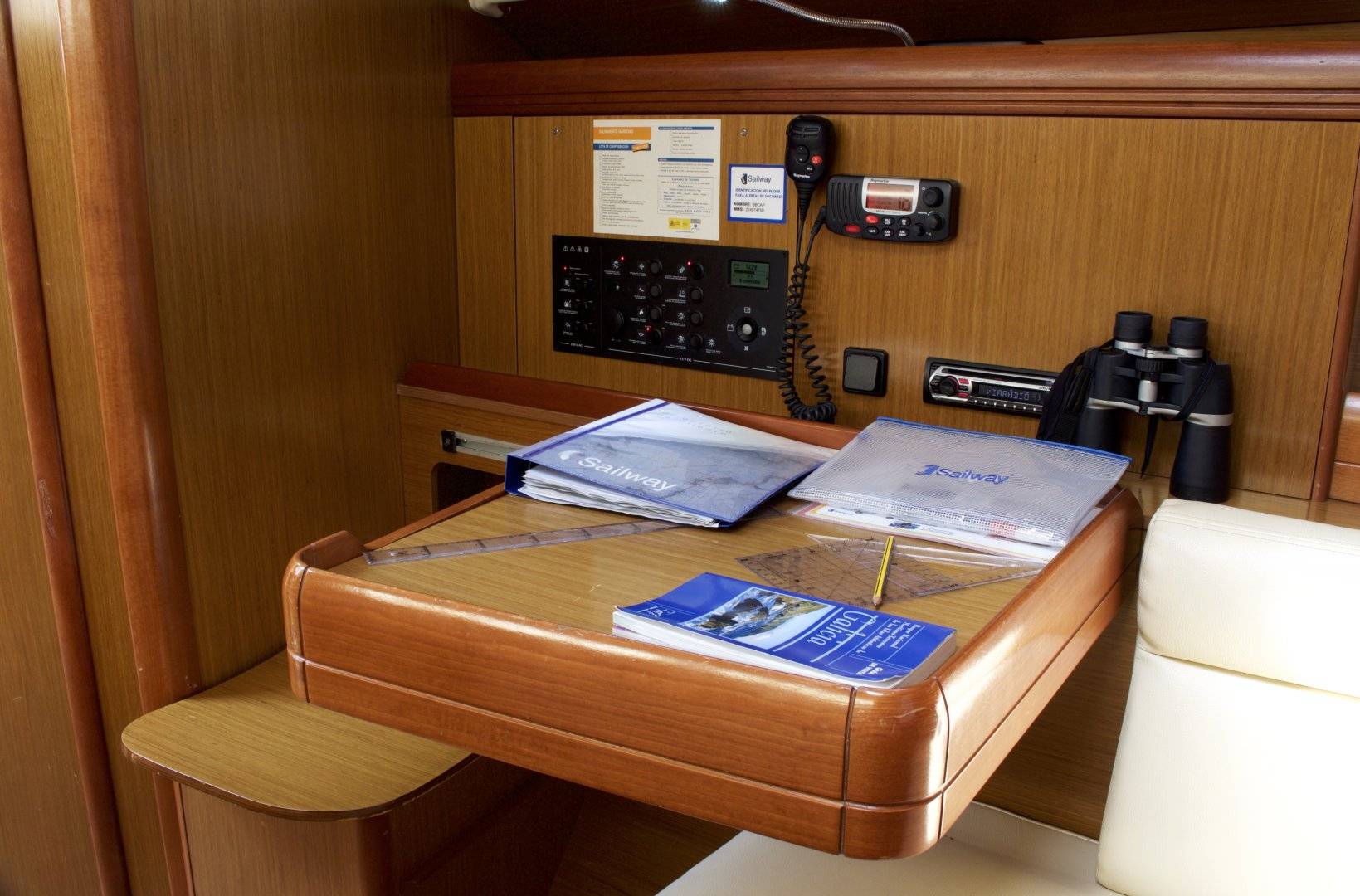 Sun Odyssey 39i - 4