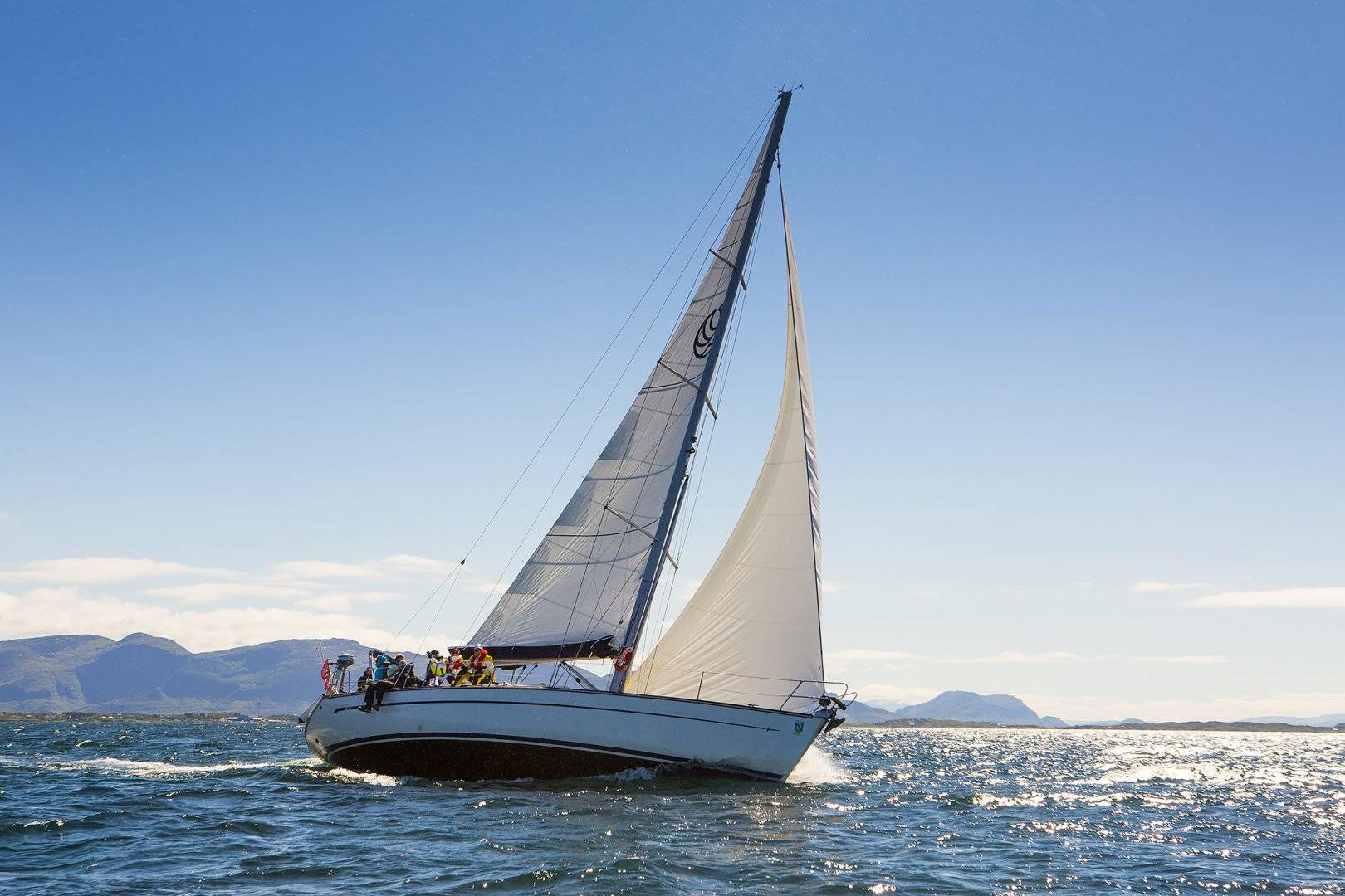 Bavaria 44