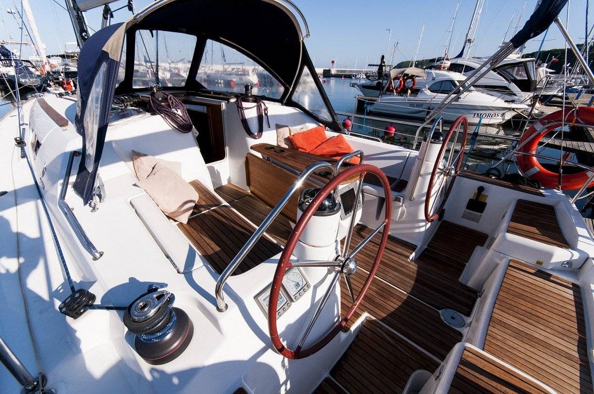 Sun Odyssey 39i - 4