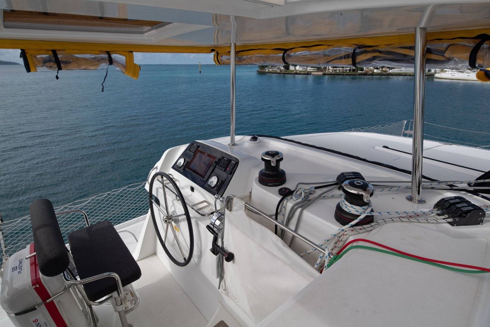 Lagoon 42 - 3