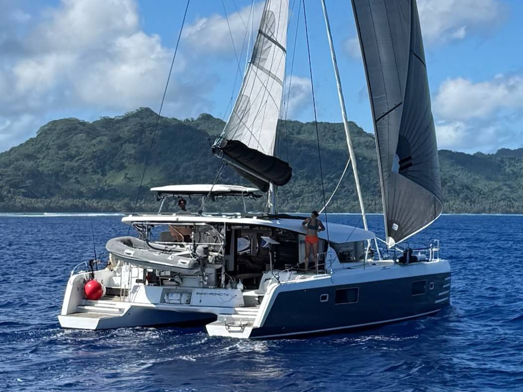 Lagoon 42