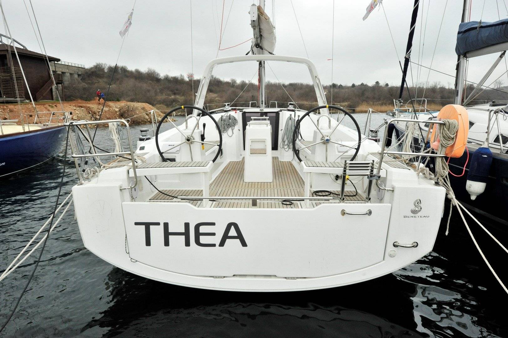 Oceanis 38
