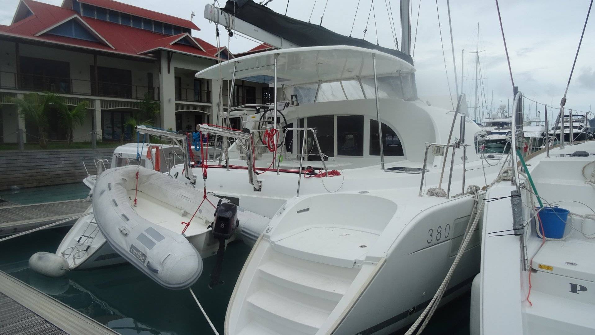 Lagoon 380 - 3