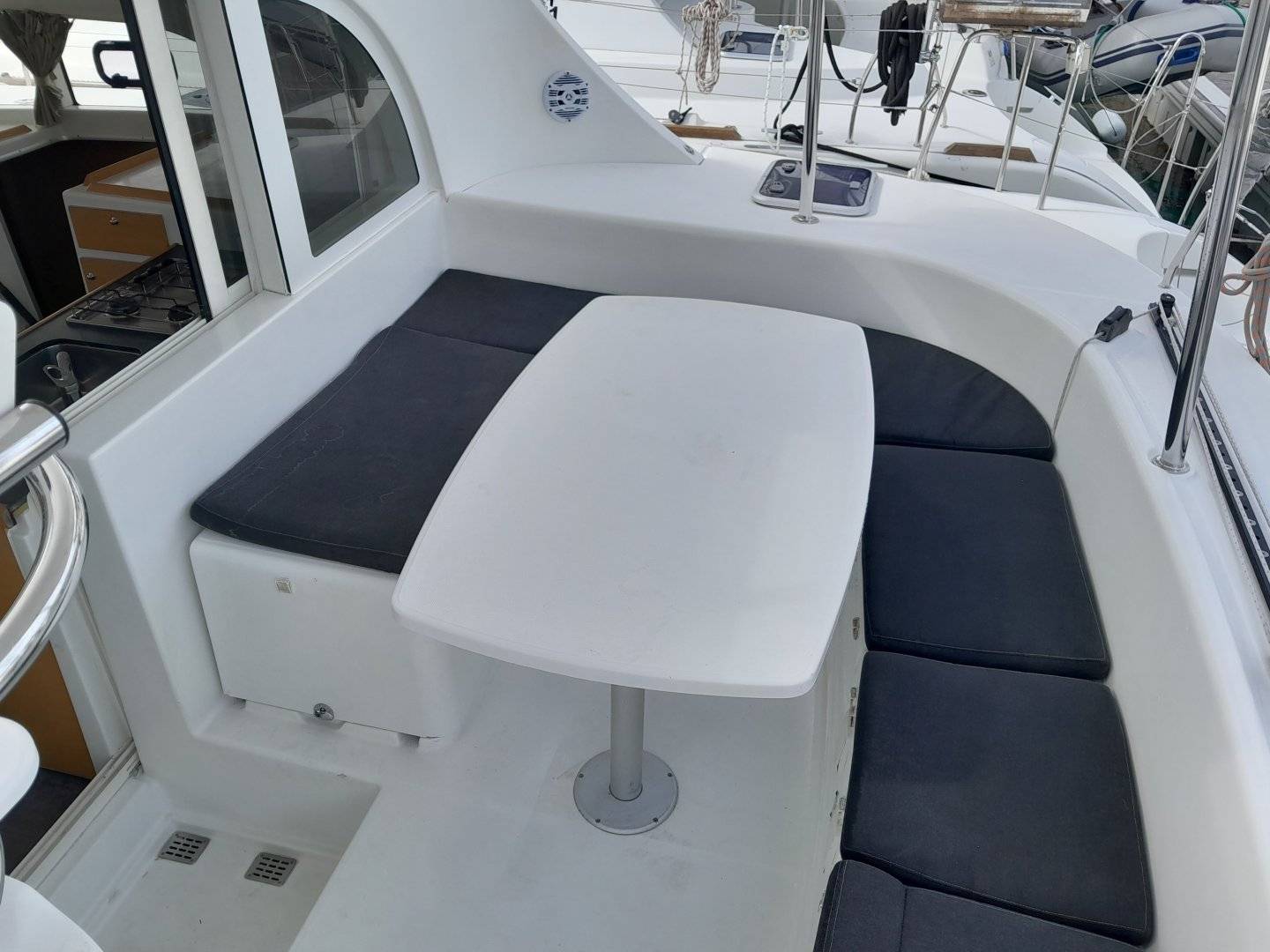 Lagoon 380 S2 - 3