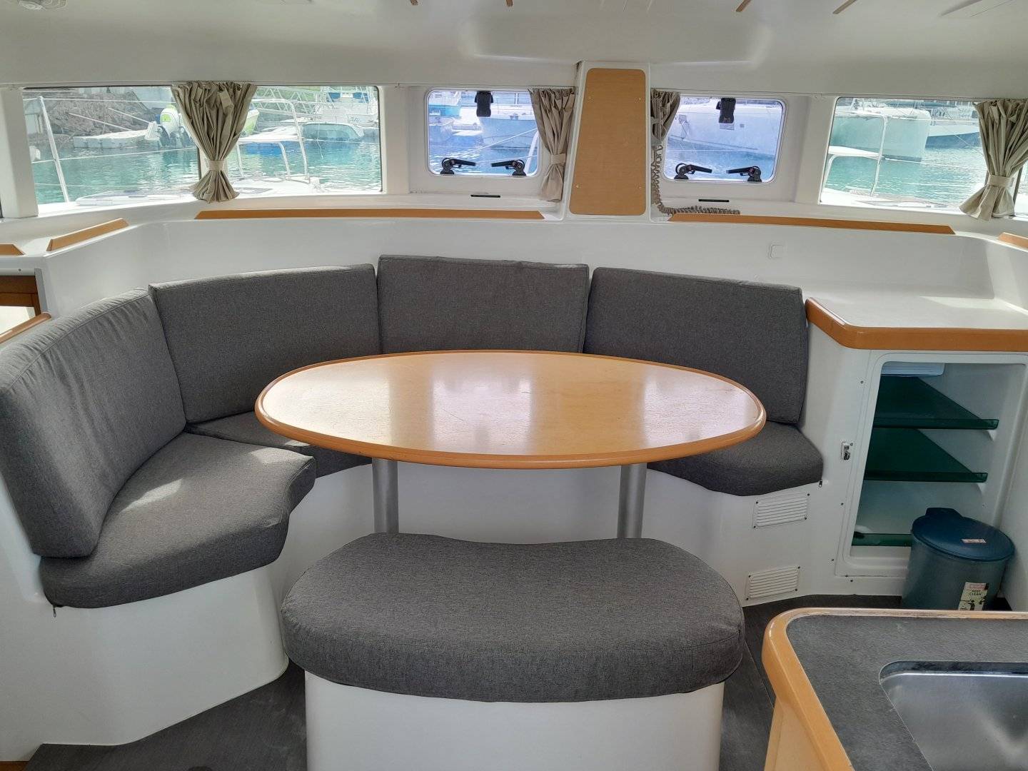 Lagoon 380 S2 - 5