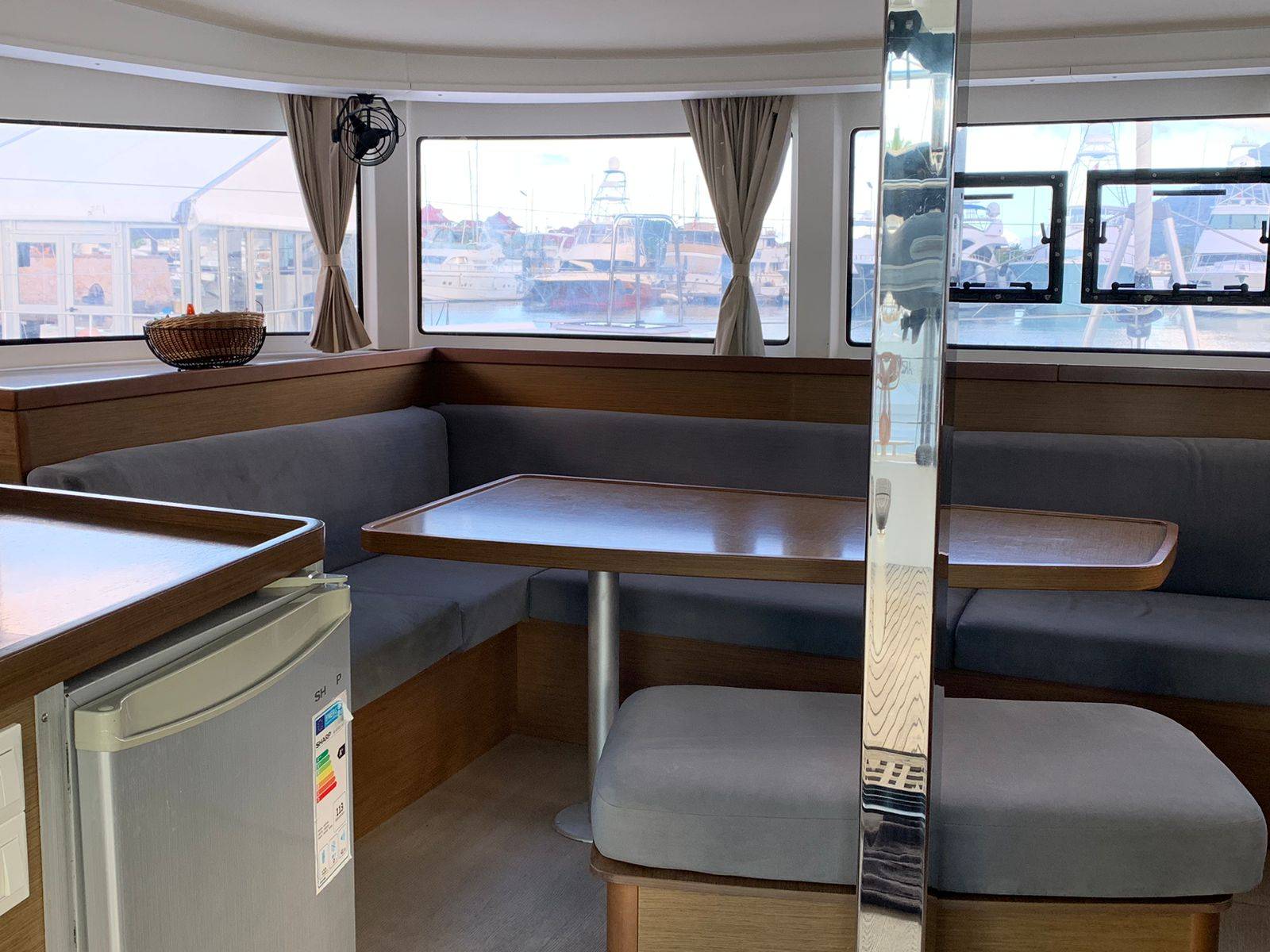 Lagoon 42 - 4